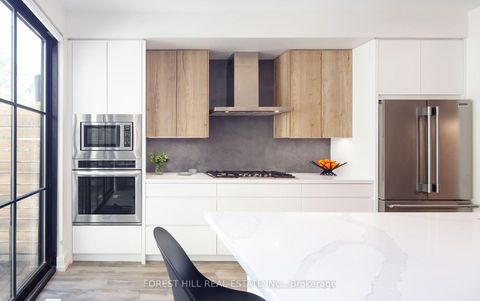 Photo 17 at 309 Wychwood Avenue, Cedarvale, Toronto