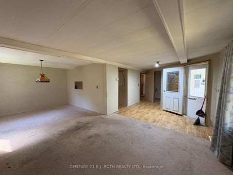 Photo 5 at 9 Cherrywood Lane, Rural Innisfil, Innisfil