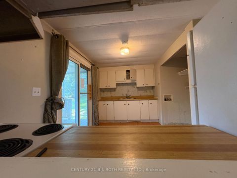 Photo 8 at 9 Cherrywood Lane, Rural Innisfil, Innisfil