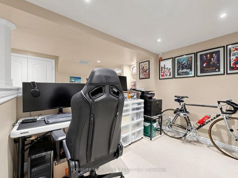 Photo 31 at 37 Timbercreek Court, L'Amoreaux, Toronto