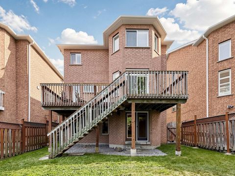 Photo 34 at 37 Timbercreek Court, L'Amoreaux, Toronto