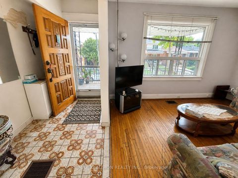 Photo 6 at 442 Northcliffe Boulevard, Oakwood Village, Toronto