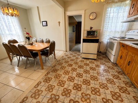 Photo 15 at 442 Northcliffe Boulevard, Oakwood Village, Toronto