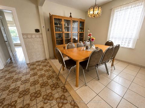 Photo 17 at 442 Northcliffe Boulevard, Oakwood Village, Toronto