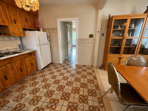 Photo 18 at 442 Northcliffe Boulevard, Oakwood Village, Toronto