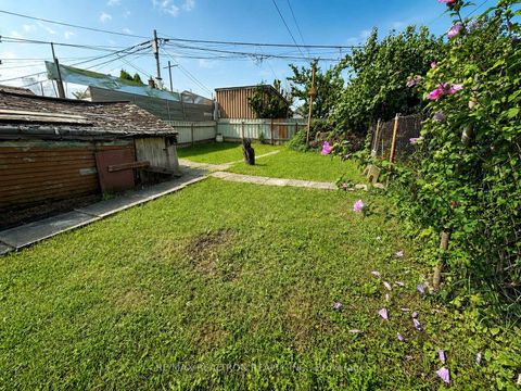 Photo 29 at 442 Northcliffe Boulevard, Oakwood Village, Toronto