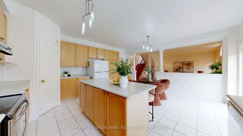 Photo 20 at 11 Melbourne Drive, Rouge Woods, Richmond Hill