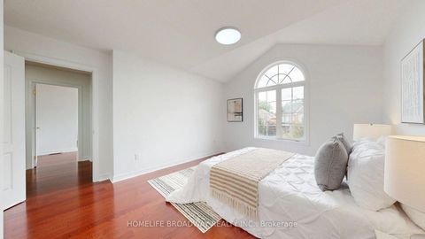 Photo 34 at 11 Melbourne Drive, Rouge Woods, Richmond Hill