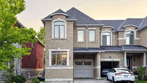 Photo 3 at 103 Alexie Way, Vellore Village, Vaughan