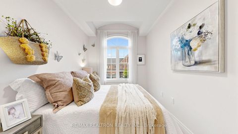 Photo 30 at 103 Alexie Way, Vellore Village, Vaughan