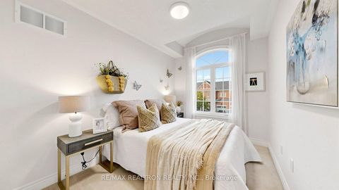 Photo 31 at 103 Alexie Way, Vellore Village, Vaughan