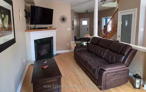 Photo 9 at 139 Birkhall Place, Shore, Barrie