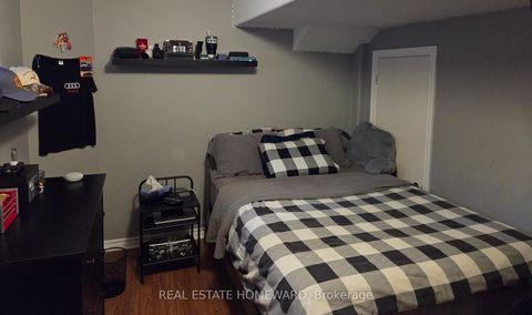 Photo 22 at 139 Birkhall Place, Shore, Barrie
