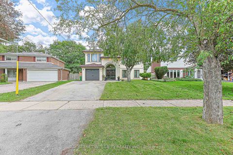 Photo 2 at 33 Deerford Road, Don Valley Village, Toronto