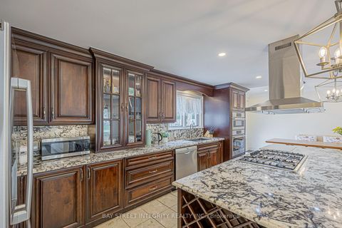 Photo 9 at 33 Deerford Road, Don Valley Village, Toronto