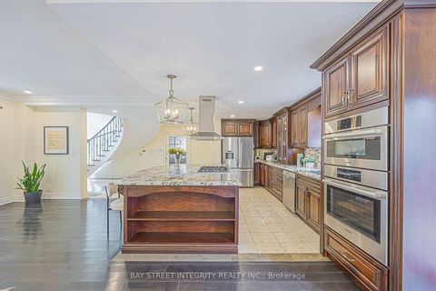 Photo 10 at 33 Deerford Road, Don Valley Village, Toronto