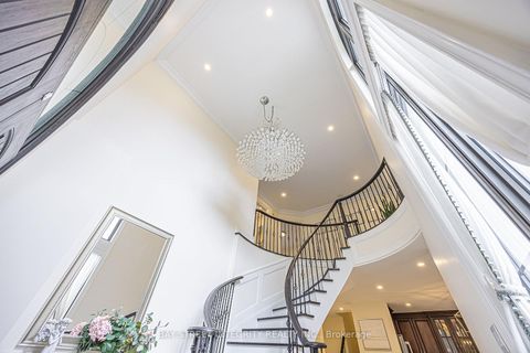 Photo 12 at 33 Deerford Road, Don Valley Village, Toronto