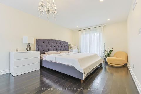 Photo 14 at 33 Deerford Road, Don Valley Village, Toronto