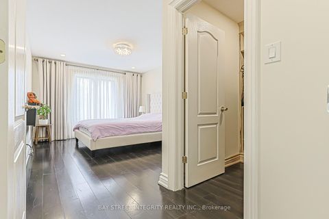 Photo 23 at 33 Deerford Road, Don Valley Village, Toronto