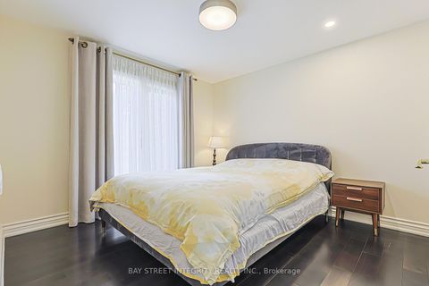 Photo 24 at 33 Deerford Road, Don Valley Village, Toronto