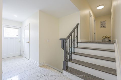 Photo 25 at 33 Deerford Road, Don Valley Village, Toronto