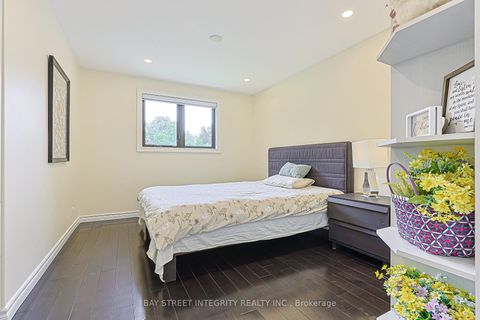 Photo 29 at 33 Deerford Road, Don Valley Village, Toronto
