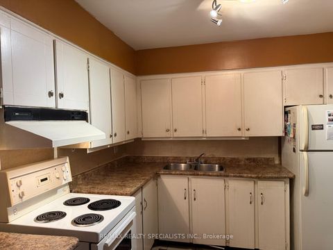 Photo 5 at 103 - 1705 Mccowan Road, Malvern West, Toronto