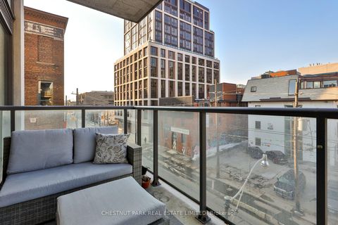 Photo 12 at 434 - 461 Adelaide Street W, Waterfront Communities C1, Toronto