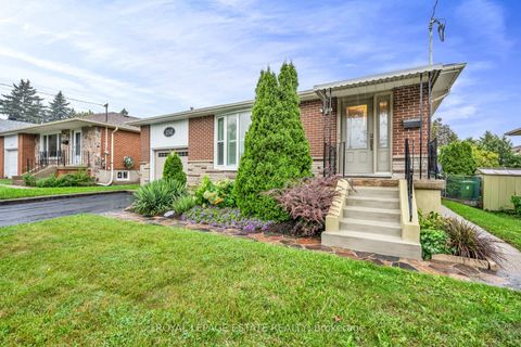 Photo 1 at 252 Brimorton Drive, Woburn, Toronto