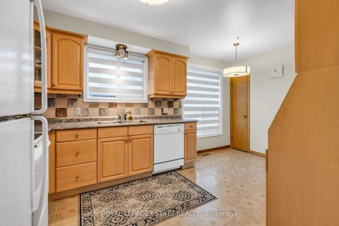 Photo 8 at 252 Brimorton Drive, Woburn, Toronto