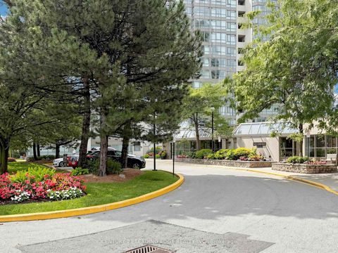 Photo 2 at 204 - 3231 Eglinton Avenue E, Scarborough Village, Toronto