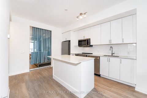 Photo 1 at 1502 - 8960 Jane Street, Vellore Village, Vaughan