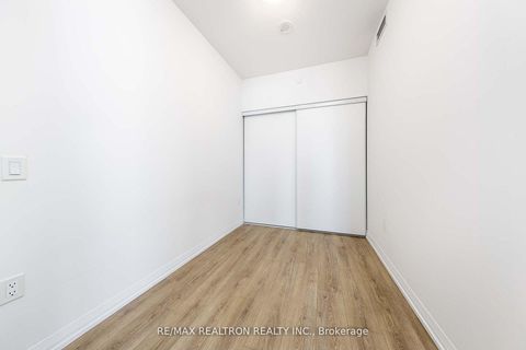 Photo 15 at 1917 - 50 Dunfield Avenue, Mount Pleasant West, Toronto