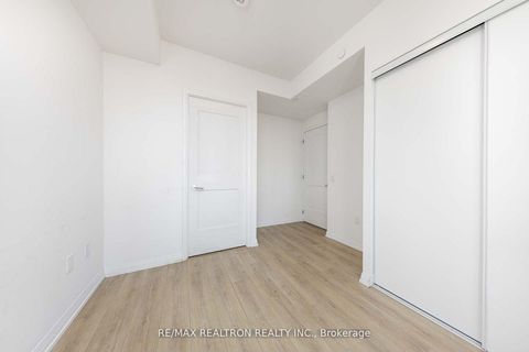 Photo 18 at 1917 - 50 Dunfield Avenue, Mount Pleasant West, Toronto