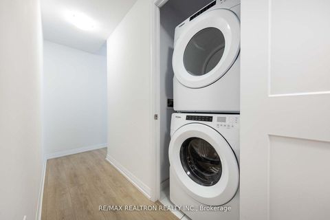 Photo 25 at 1917 - 50 Dunfield Avenue, Mount Pleasant West, Toronto