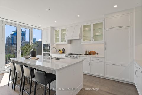 Photo 14 at 802 - 128 Hazelton Avenue, Annex, Toronto