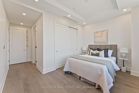 Photo 29 at 802 - 128 Hazelton Avenue, Annex, Toronto