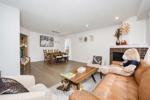 Photo 7 at 61 Wintermute Boulevard, Steeles, Toronto