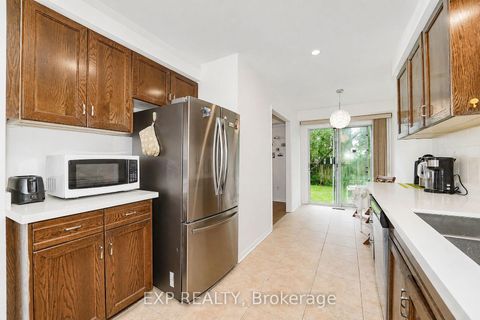 Photo 13 at 61 Wintermute Boulevard, Steeles, Toronto