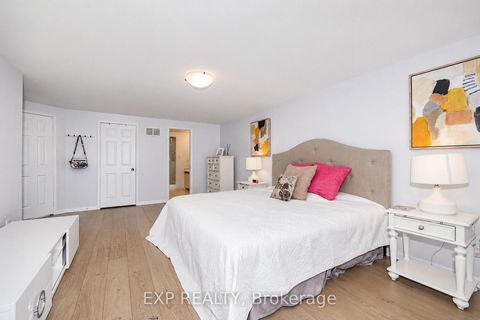 Photo 18 at 61 Wintermute Boulevard, Steeles, Toronto