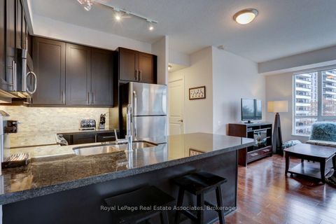 Photo 8 at 402 - 17 Ruddington Drive, Steeles, Toronto