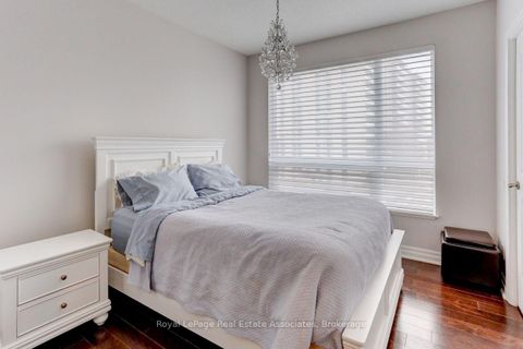 Photo 10 at 402 - 17 Ruddington Drive, Steeles, Toronto