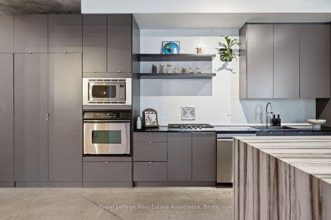 Photo 6 at 204 - 19 Brant Street, Waterfront Communities C1, Toronto