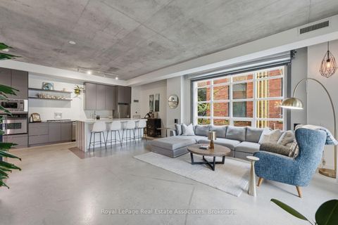 Photo 8 at 204 - 19 Brant Street, Waterfront Communities C1, Toronto
