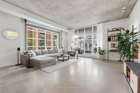 Photo 12 at 204 - 19 Brant Street, Waterfront Communities C1, Toronto