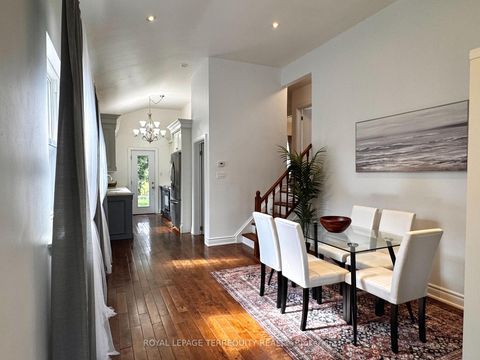 Photo 4 at 154 Sedgemount Drive, Woburn, Toronto