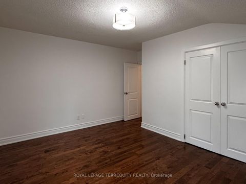 Photo 11 at 154 Sedgemount Drive, Woburn, Toronto