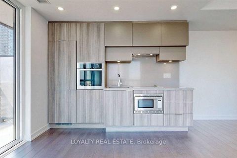 Photo 18 at 1409 - 39 Roehampton Avenue, Mount Pleasant West, Toronto