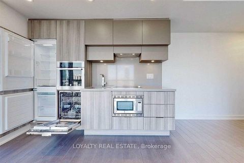 Photo 19 at 1409 - 39 Roehampton Avenue, Mount Pleasant West, Toronto