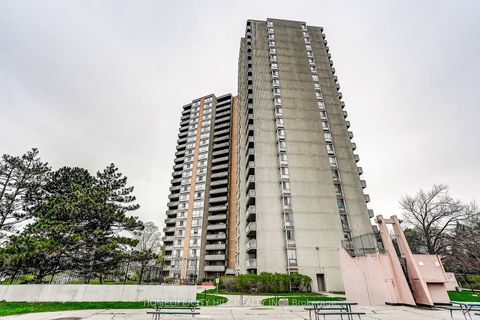 Photo 2 at 1508 - 10 Martha Eaton Way, Amesbury, Toronto